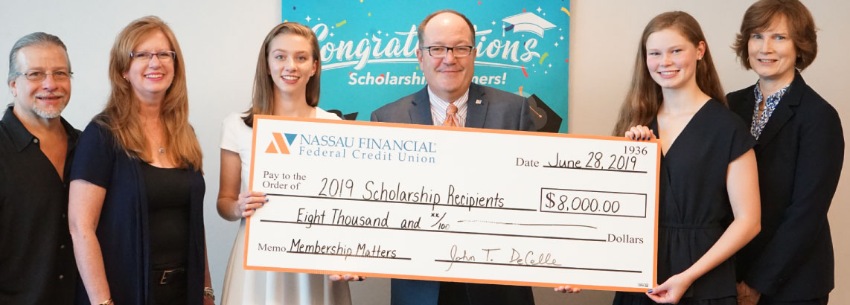 2019 scholarship check winner